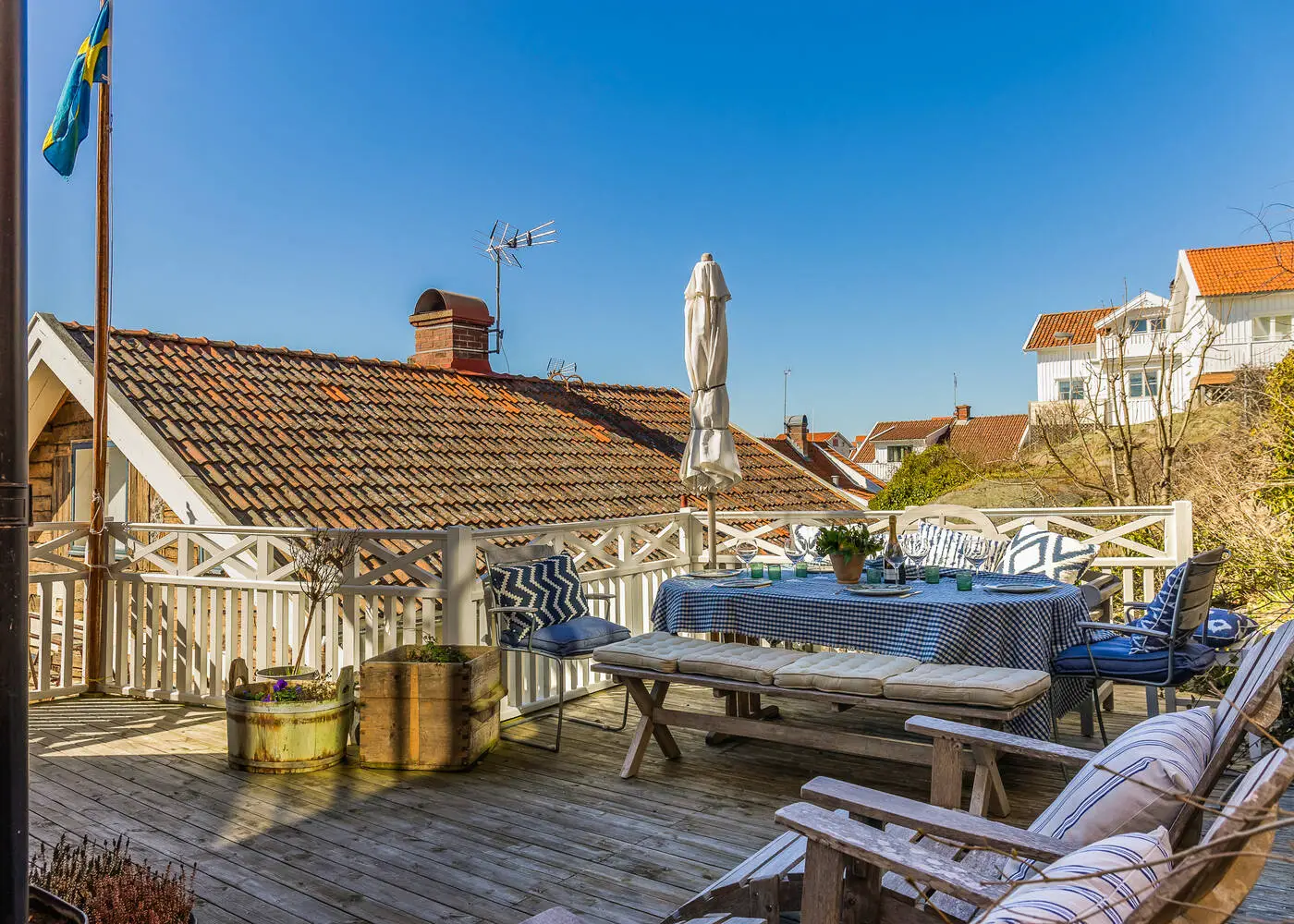 "瑞典 Mollösund 小镇，57m2 红色小木屋的温馨魅力"-16