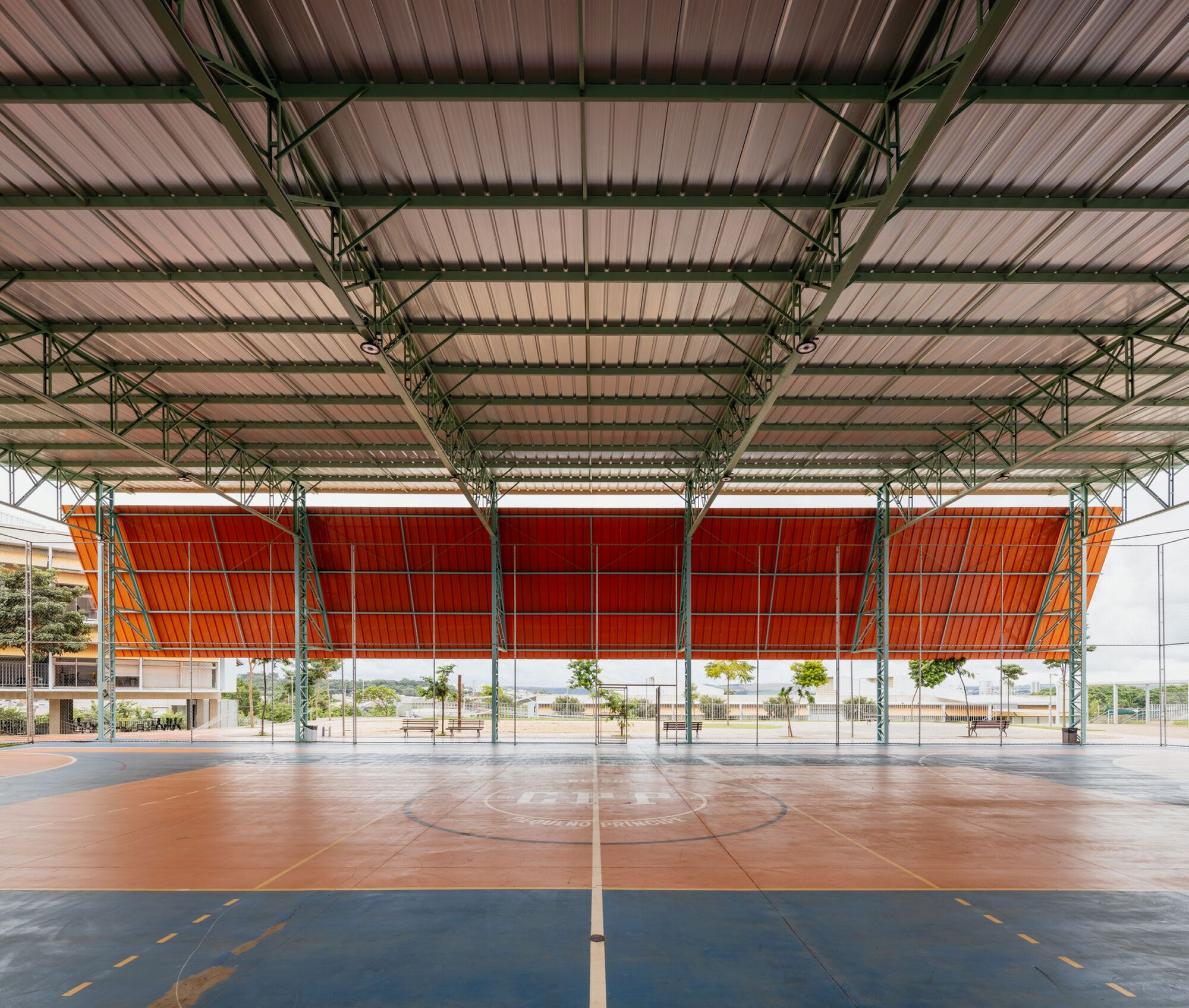 小王子校际球场(这里假设School Court为校际球场,若实际有更合适的释义,需依据具体情况调整) 丨巴西丨Ricardo Gusmao Arquitetos-21