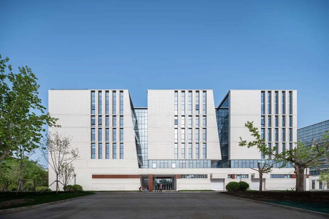 齐鲁工业大学轻工实验实训中心建筑方案设计丨中国济南丨同圆设计集团有限公司-25