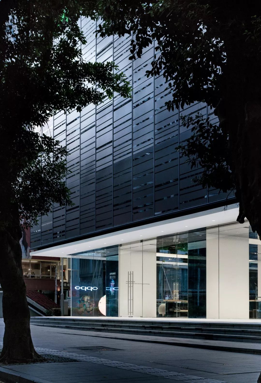 透明的存在· OPPO深圳旗舰店  DOMANI东仓新作-5