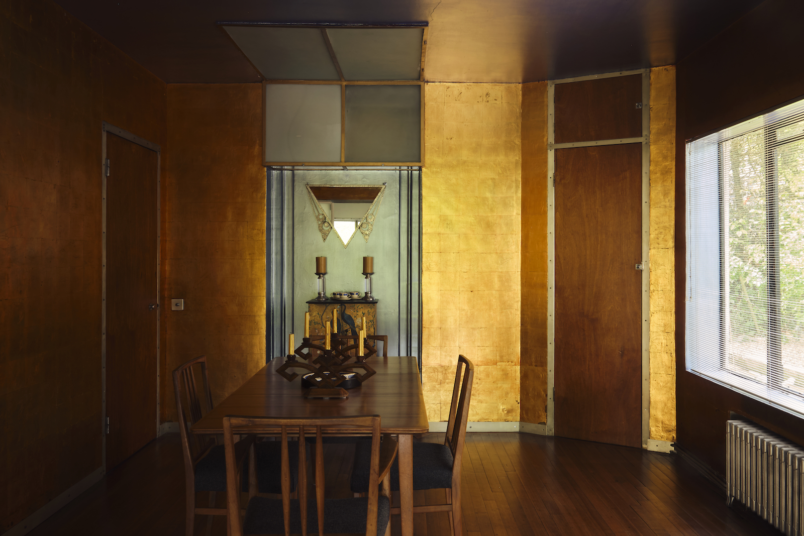 Первая модернистская вилла в Англии выставлена на продажу-5