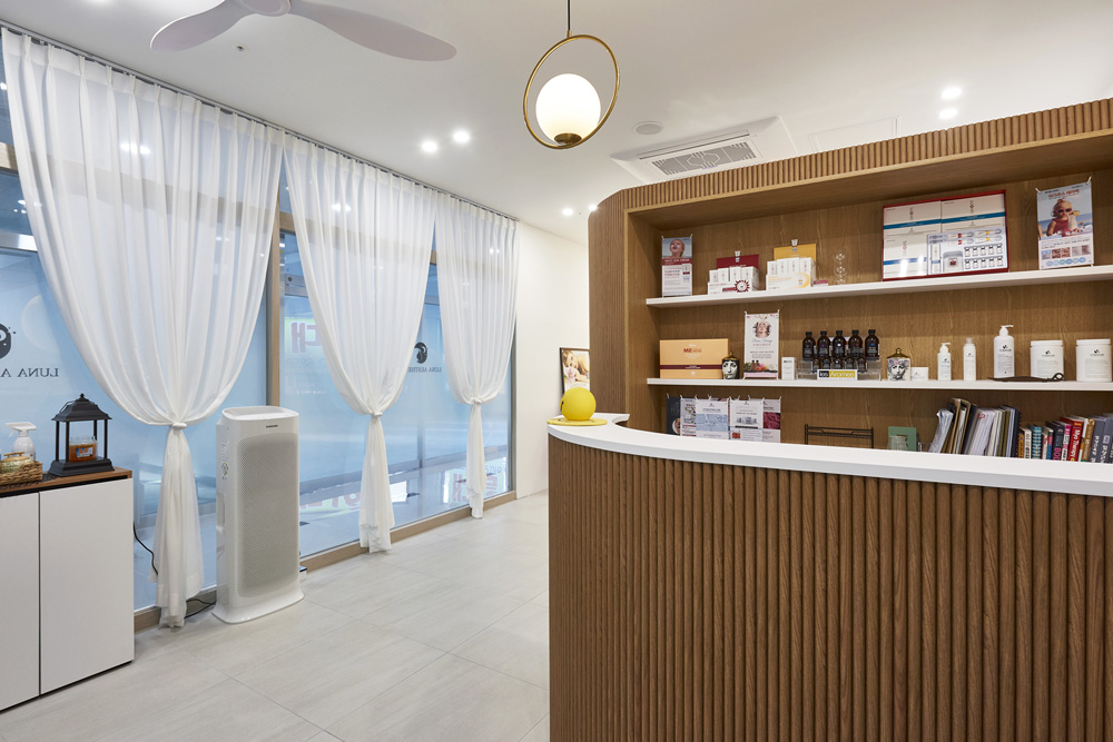 14 平白色木质小空间，极简设计的完美呈现-3