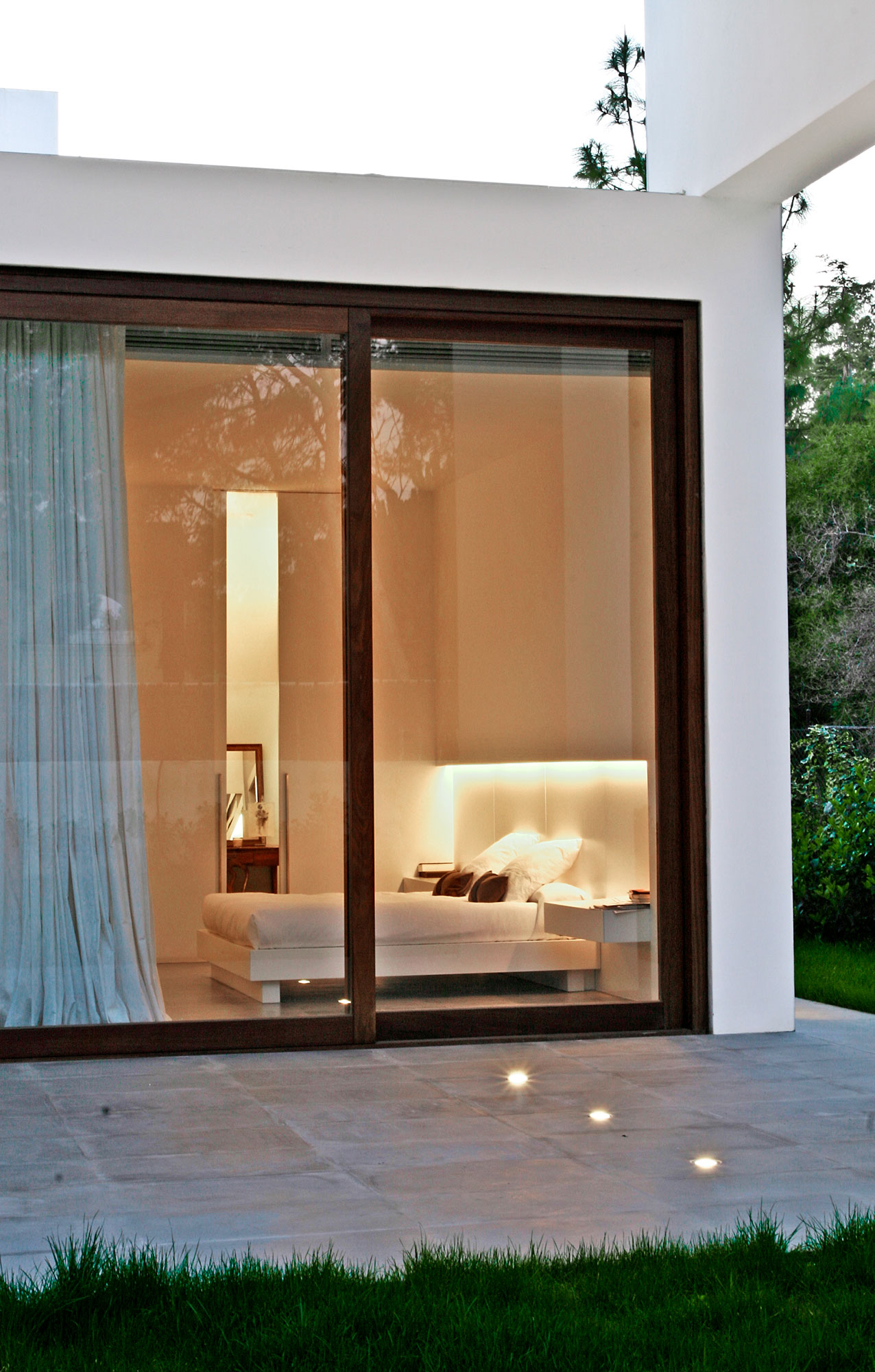 House in Rocafort Ramón Esteve-3