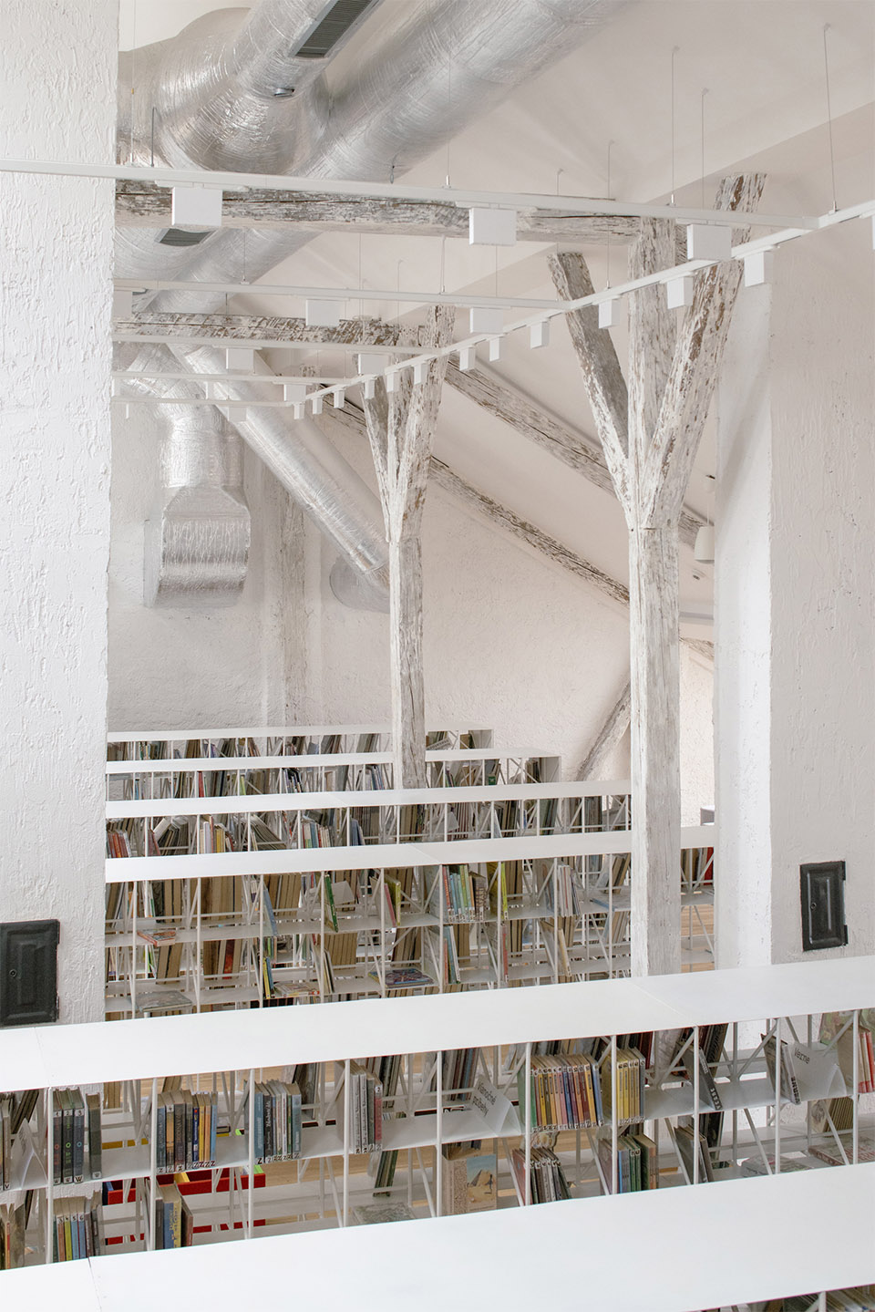 普雷绍夫P·O·Hviezdoslav区域图书馆室内改造丨斯洛伐克普雷绍夫丨DOXA + bistan architekti-47