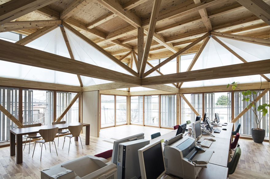 百变空间 & 工厂改造的多功能社区中心,日本 / Aki Hamada Architects-44