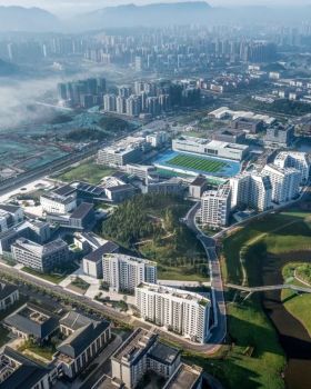 西华大学宜宾产教融合实训基地丨中国宜宾丨非常建筑,同济大学建筑设计研究院（集团）有限公司