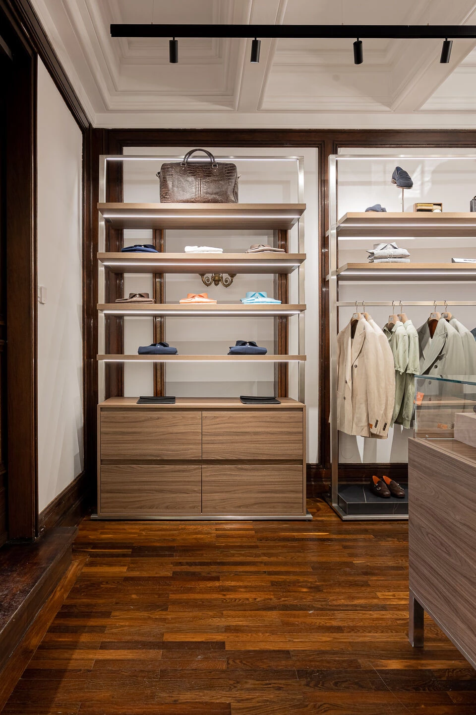 FLORENTINO DELURE 布加勒斯特展厅丨罗马尼亚布加勒斯特丨AB+Partners-10