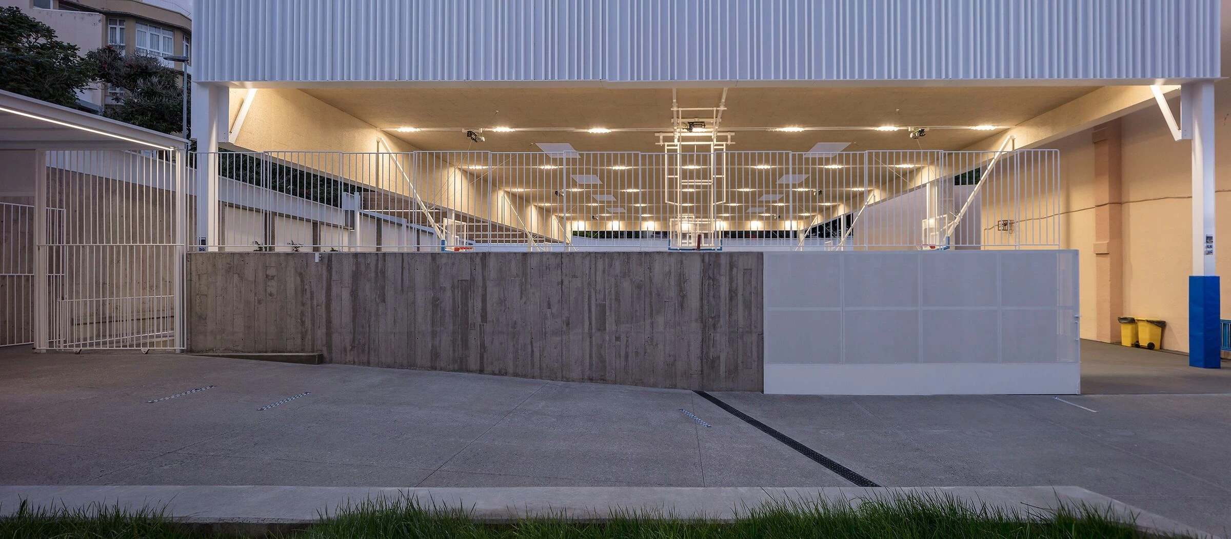 西班牙英语学校的体育运动丨西班牙丨Equipo Olivares Arquitectos-20