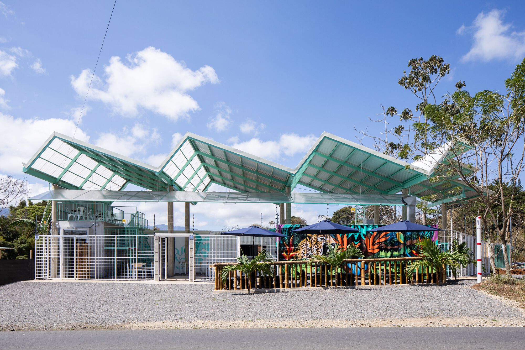 美食广场 224 号路线丨哥斯达黎加丨Quince Cero Uno Arquitectura-25