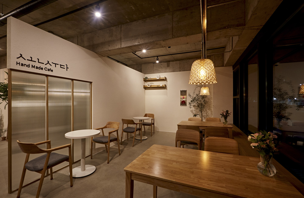 现代简约 80 平咖啡厅设计 点亮空间的艺术-21