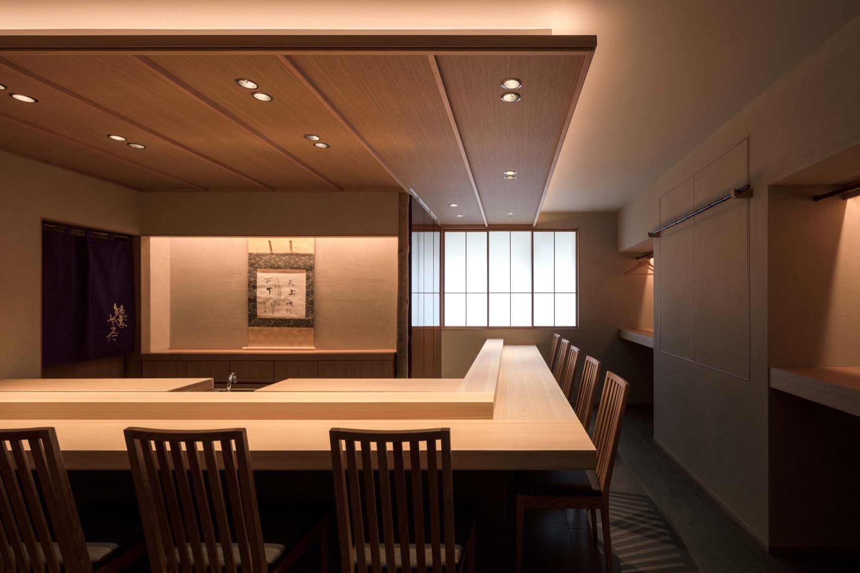 YAMADA寿司店,日本 / PHENOMENA-13