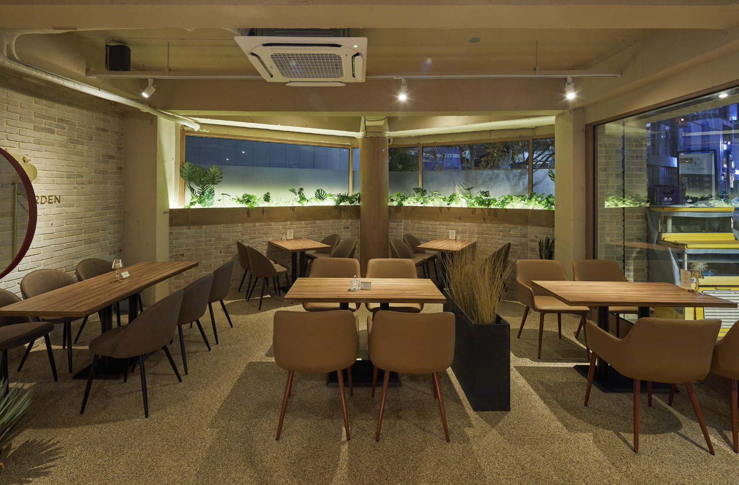 现代简约餐厅设计，打造温馨美食空间-4