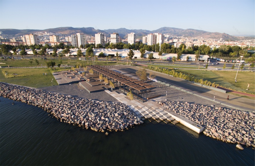 海边的展亭丨土耳其伊兹密尔丨Studio Evren Başbuğ Architects-4