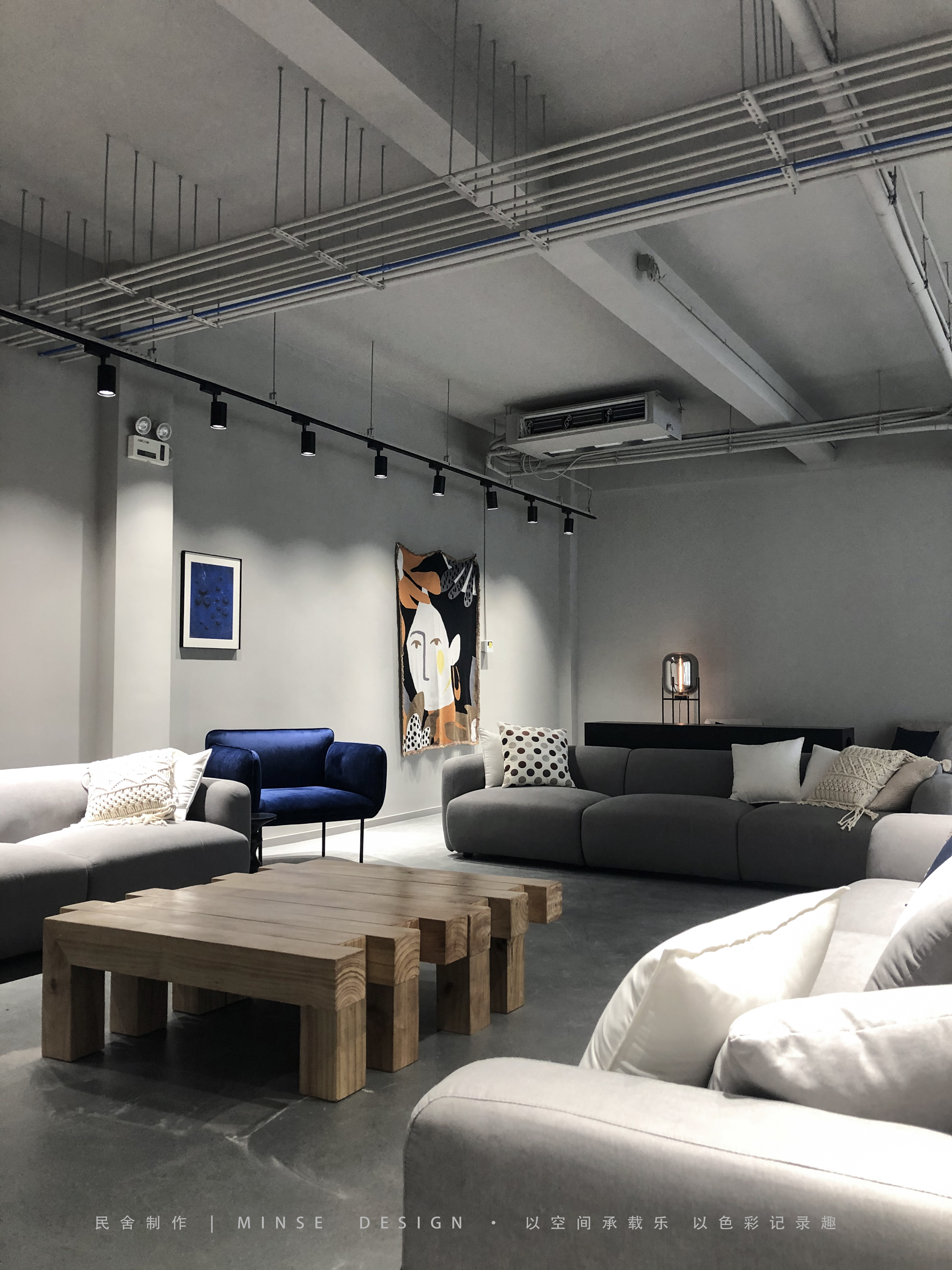 “富春江畔的克莱因蓝空间”-35