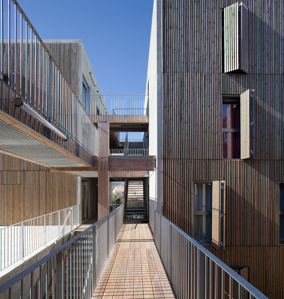 融合绿意的法国 Mouans·Sartou· 社会住宅与商铺设计-8