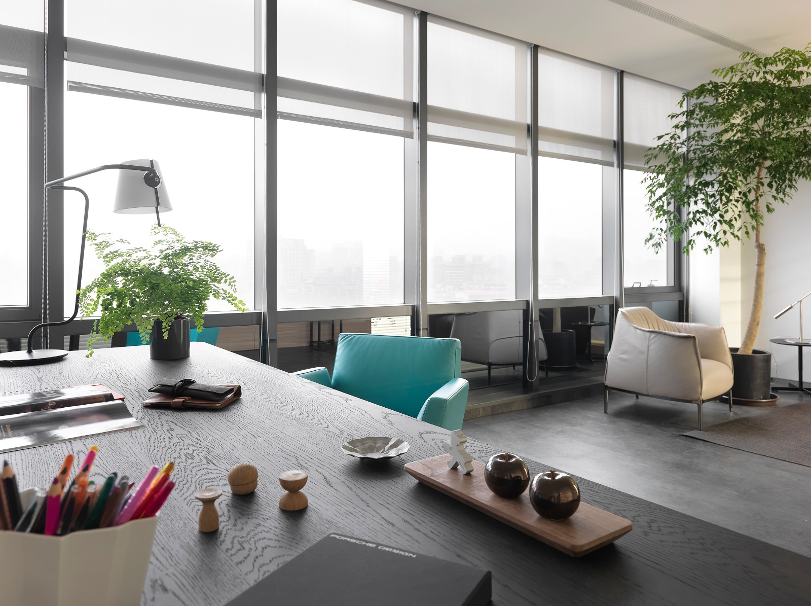 60 坪现代风办公室的绿意与工业时尚-7