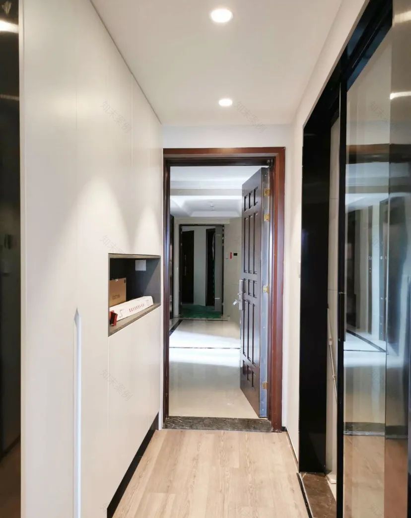 89㎡现代简约四室,境相设计打造黑白时尚空间-10