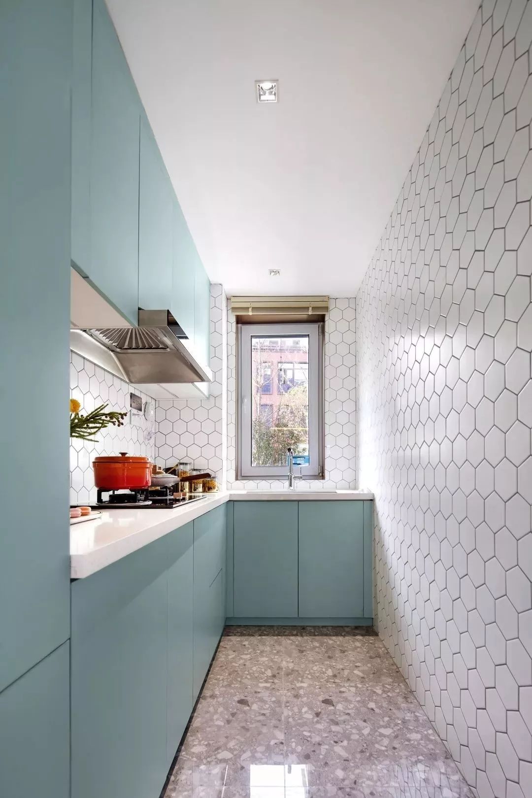 马卡龙色打造浪漫轻奢空间-38