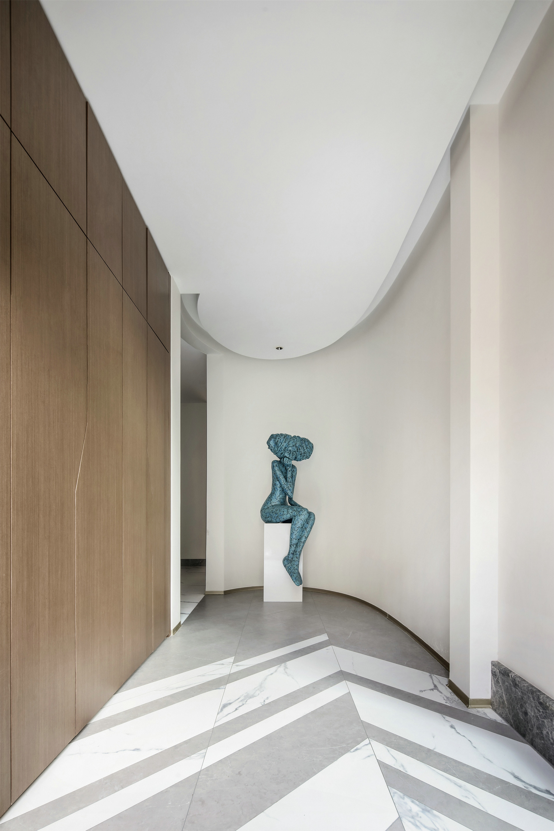 贵阳这波大平层设计，把“曲线高级感”玩成了家居顶流-20