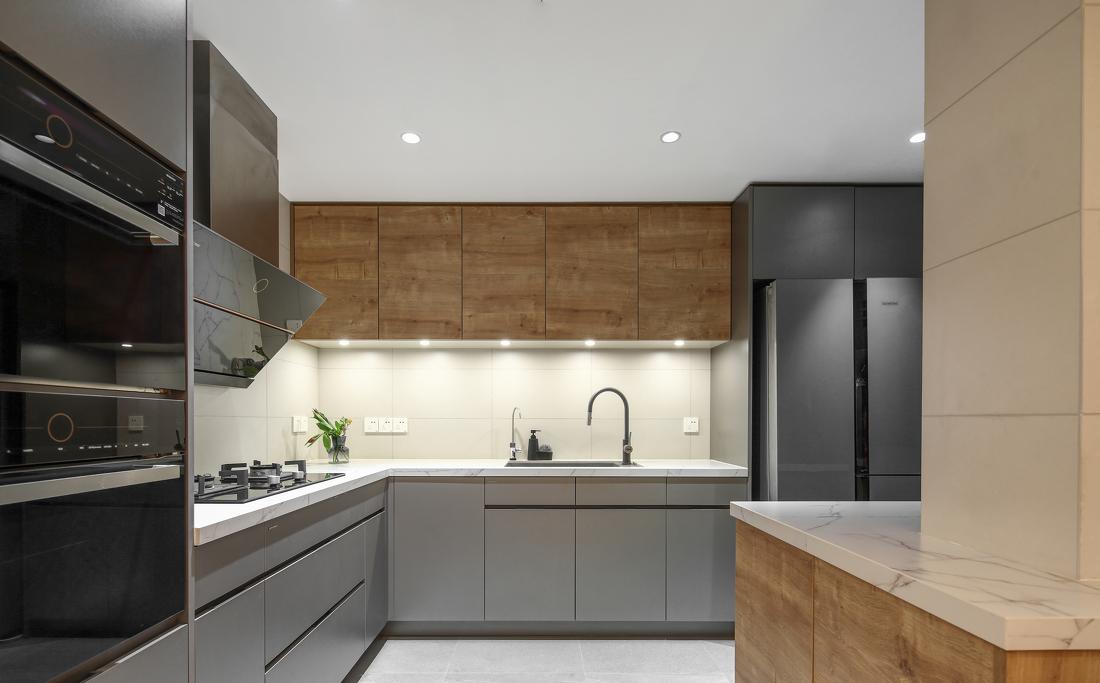 原木风高级感住宅设计-35