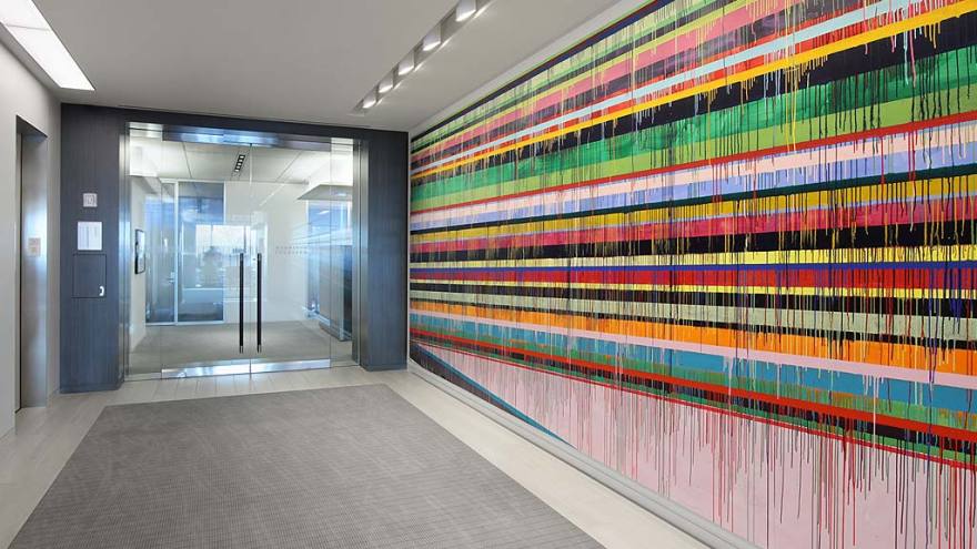 Gensler 打造 Morrison Foerster 纽约办公室,双高接待区与艺术画作成亮点-9