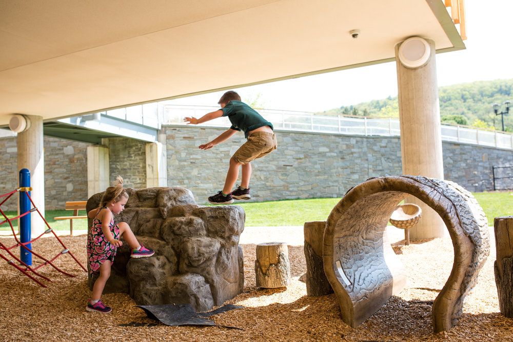 纽约新 MacArthur 小学 | 绿色环保，社区共享的教育天地-9