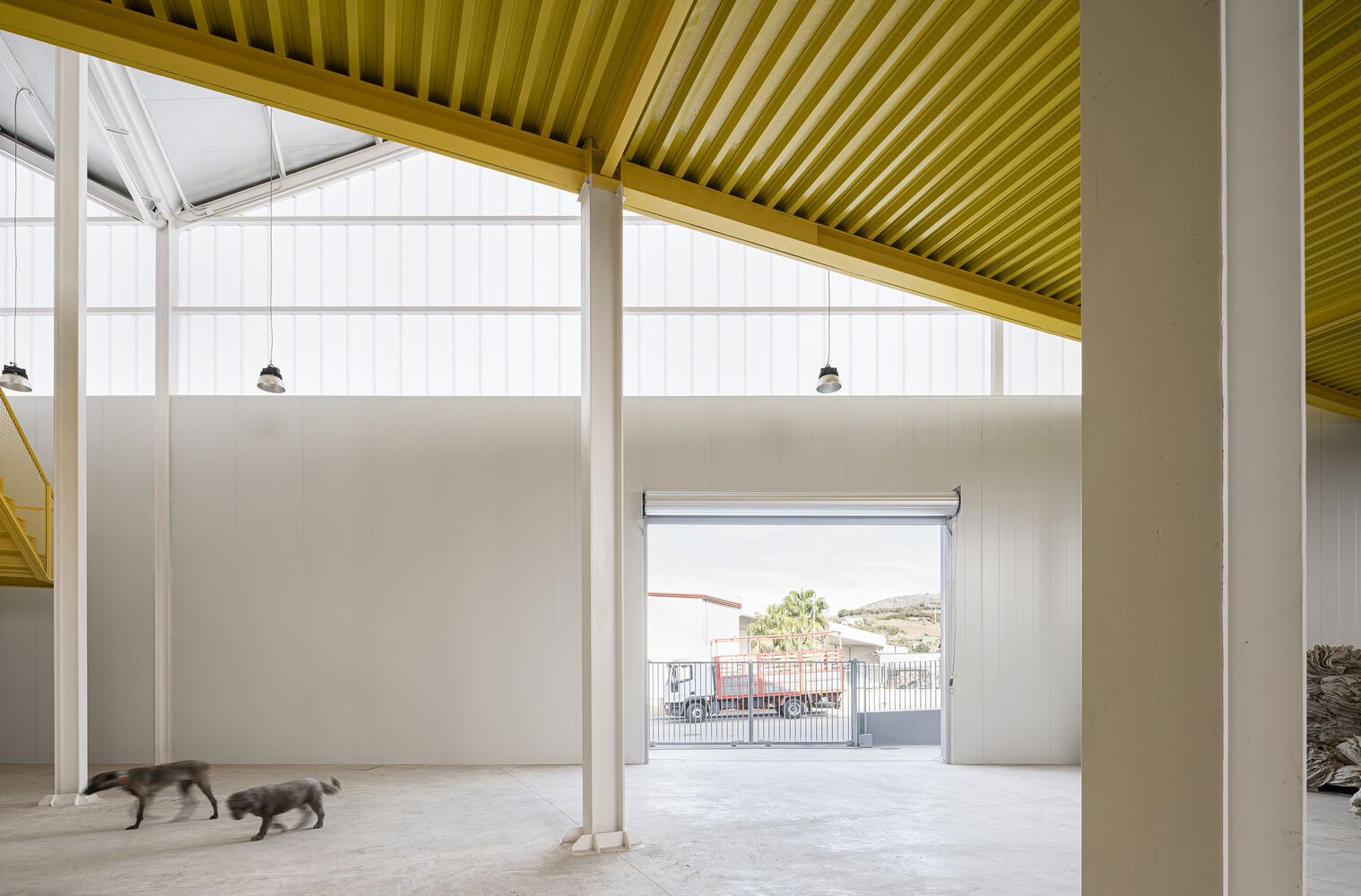 西班牙水果和蔬菜中心Raspa y Amagado建筑丨FORarquitectura-24