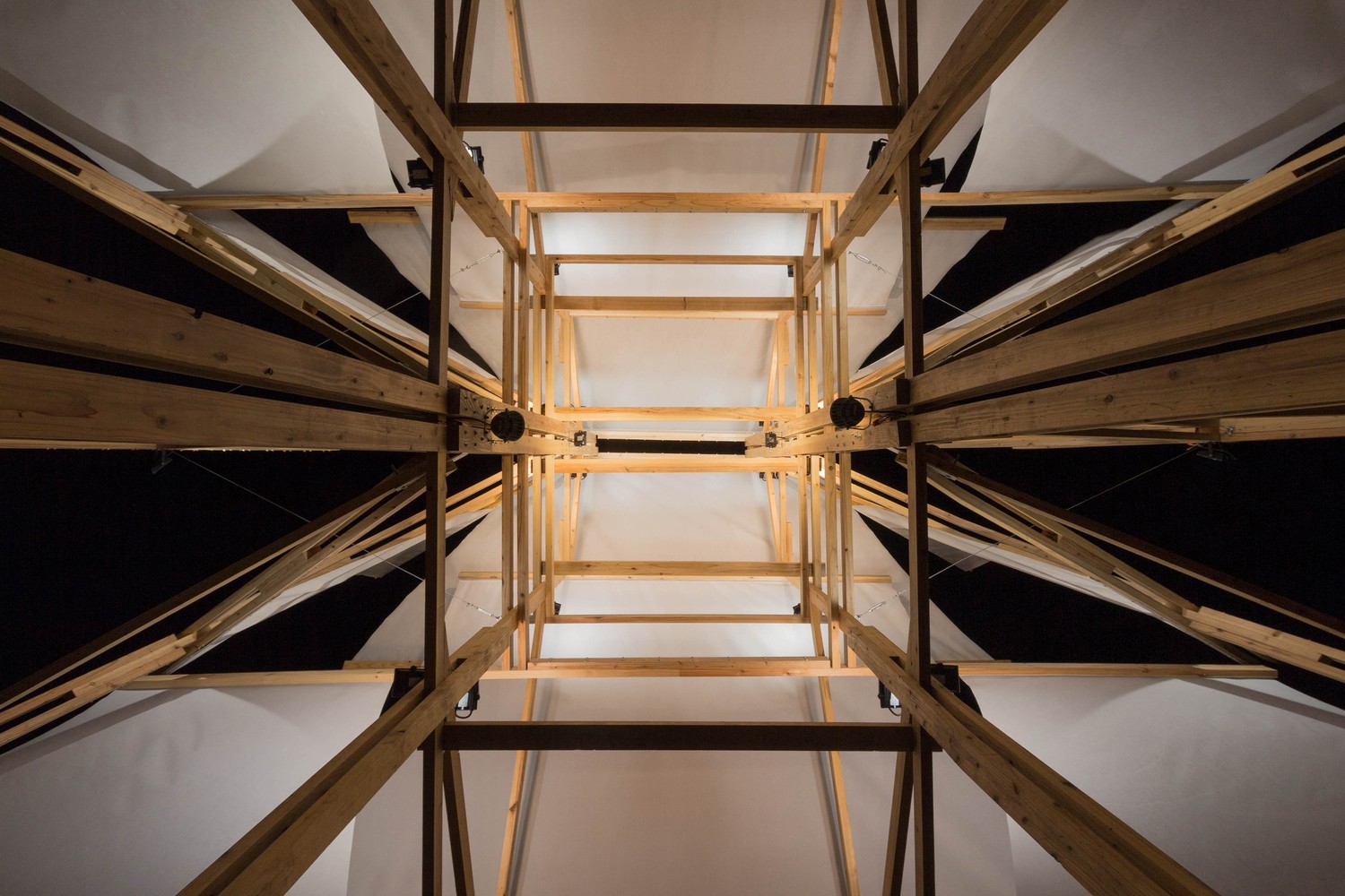 实木船帆构筑农渔城镇繁荣景象-32