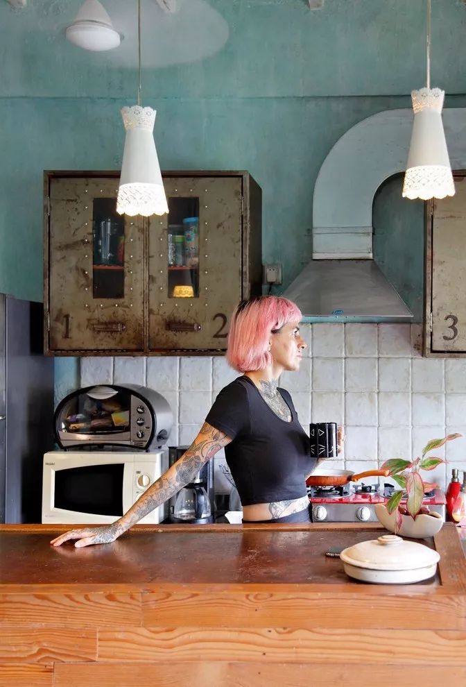 印度女权主义者 Sapna Bhavnani 的 51㎡猫房 | 音乐、阳光与复古的完美结合-106