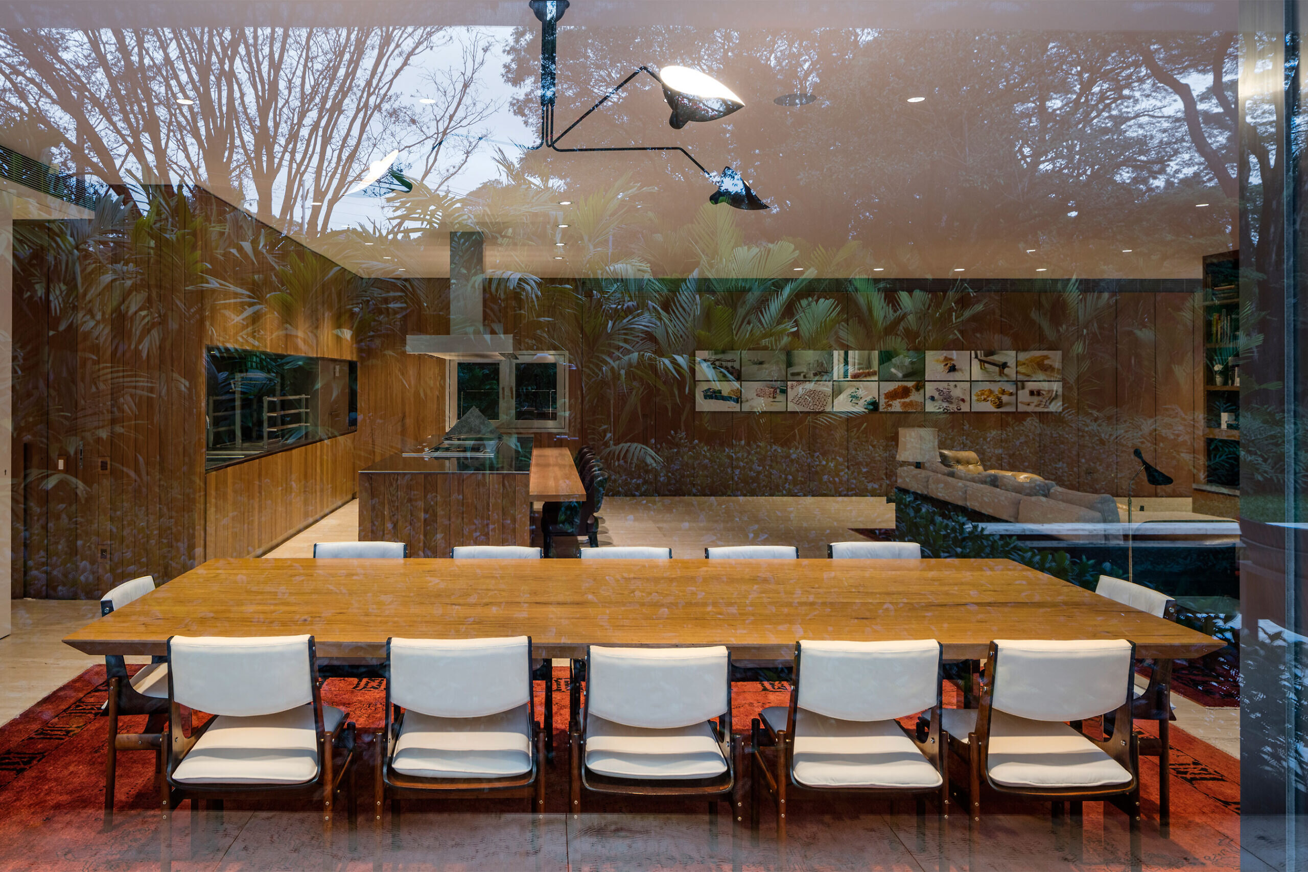 热（JE）居所 + 附属建筑

注：这里Ane·o推测可能是anexo （在葡萄牙语、西班牙语等语言里有附属建筑、附加物等意思 ），因根据现有信息难以百分百确认，若与实际不符，请补充更多背景信息 丨Cape VerdePaul丨Jacobsen Arquitetura-33