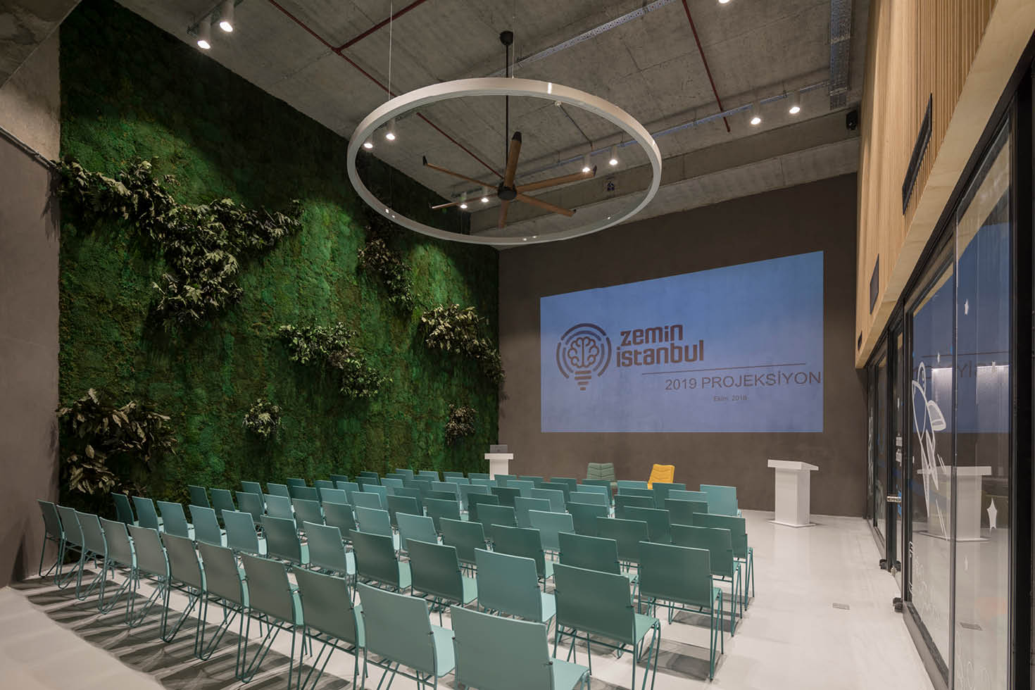 伊斯坦布尔地铁 cave 变身未来科技实验室-22