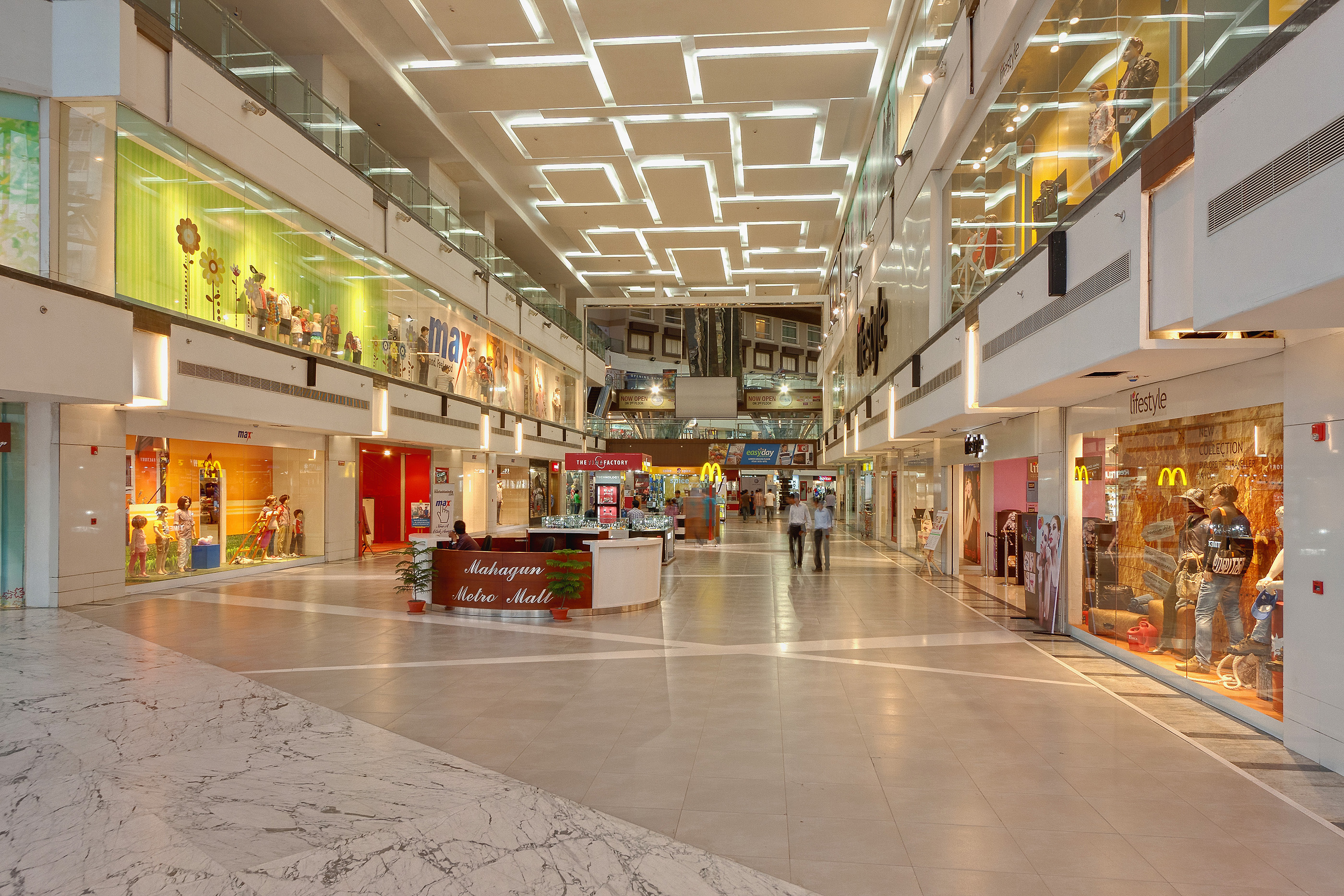 玛哈贡地铁购物中心-17