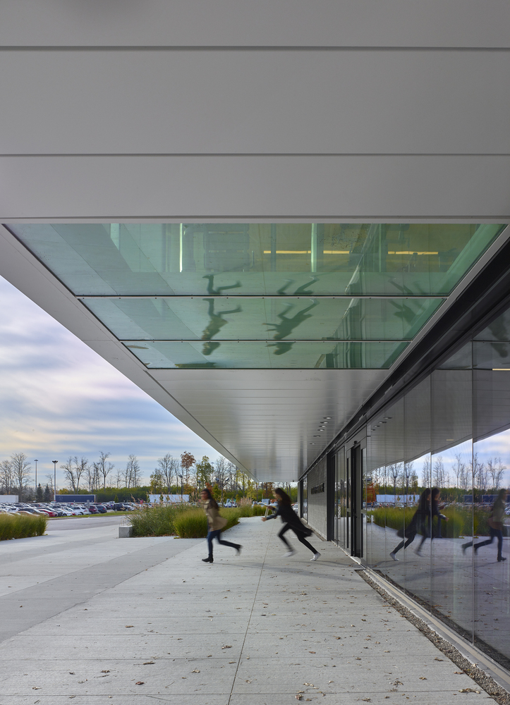 基奇纳康尼斯托加学院学生娱乐中心-30