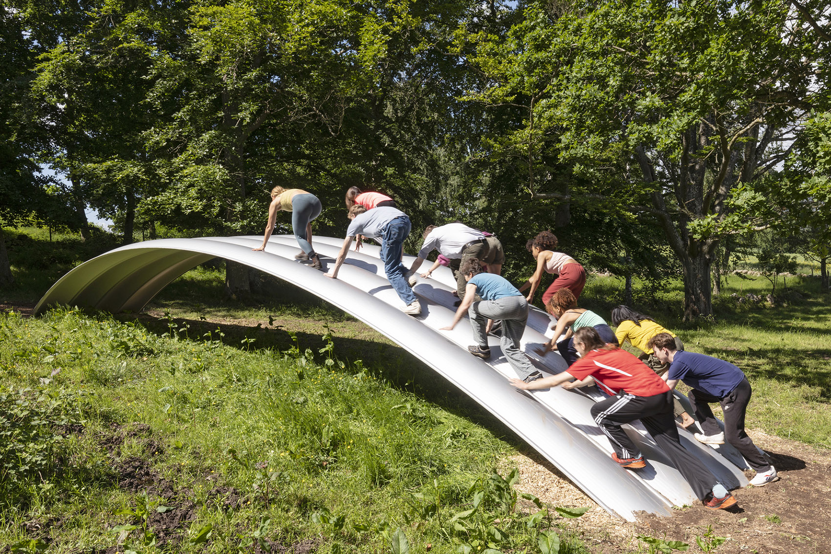 瑞典 Kivik 艺术中心公园 Rainbow 艺术装置 / querkraft architekten-17