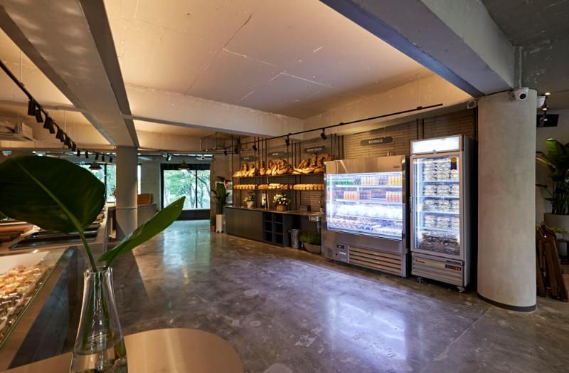 首尔甜品店，现代风 100 平住宅烘焙坊设计-14