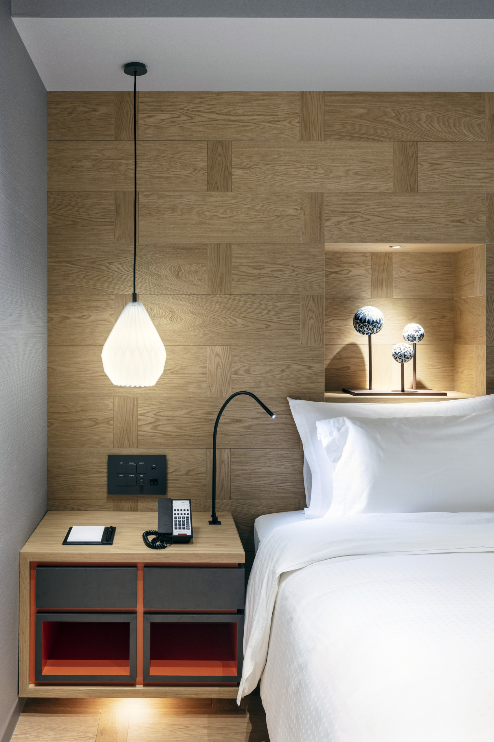 GUEST ROOMS [JUNIOR SUITE] -SWISSOTEL NANKAI OSAKA- | DESIGN STUDIO CROW-6