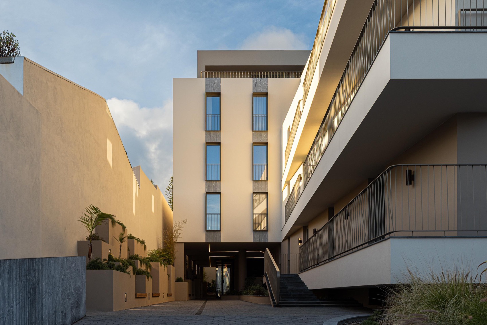 ERNESTO DO CANTO住宅区丨葡萄牙蓬塔德尔加达丨BOX arquitectos-191