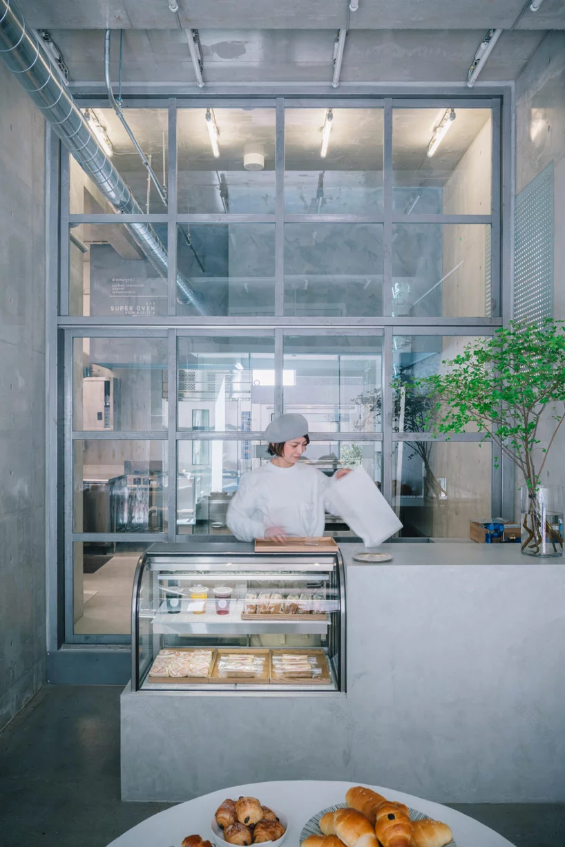 日本 Ripi 烘焙坊 | 透明空间与烘焙香气的完美结合-9