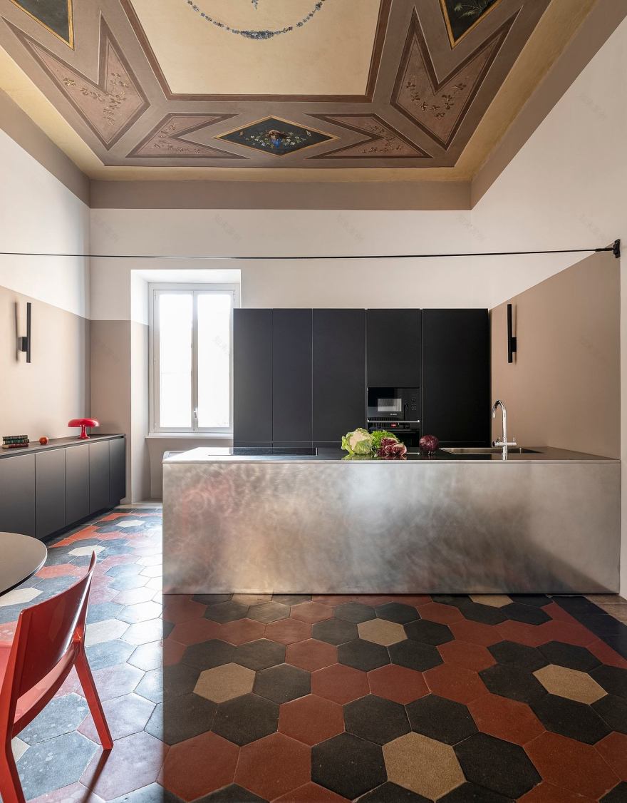 Casa in Via Buonarroti: Historic Apartment Reframed in Central Rome-3