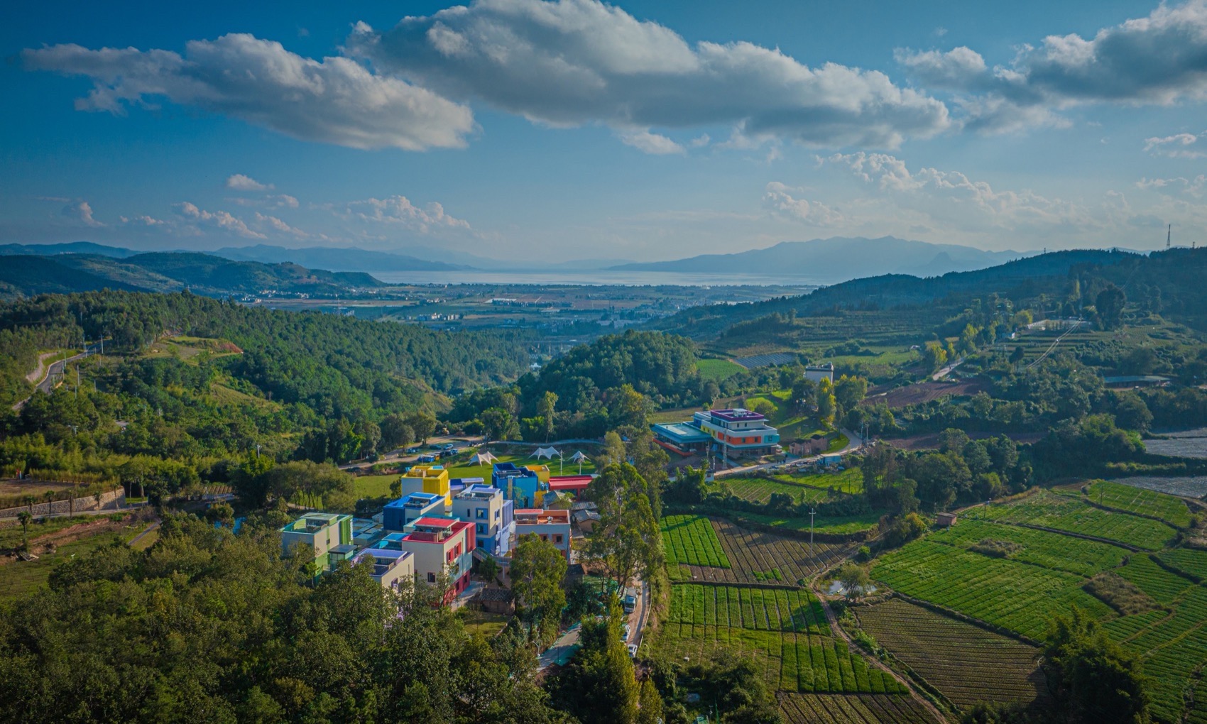 山色飞大田:云南抚仙湖飞大田乡村改造项目丨中国云南丨北京维拓时代建筑设计股份有限公司+VDA设计研究所-3