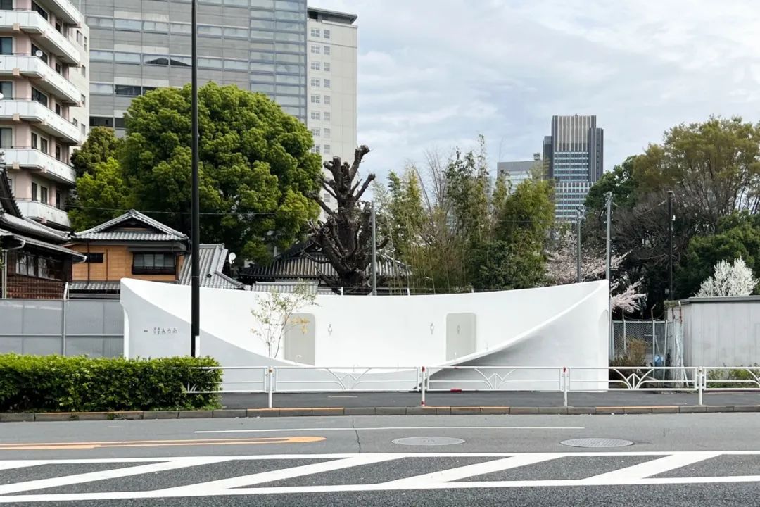 东京公厕改造项目丨日本东京丨16位日本顶尖设计师-60