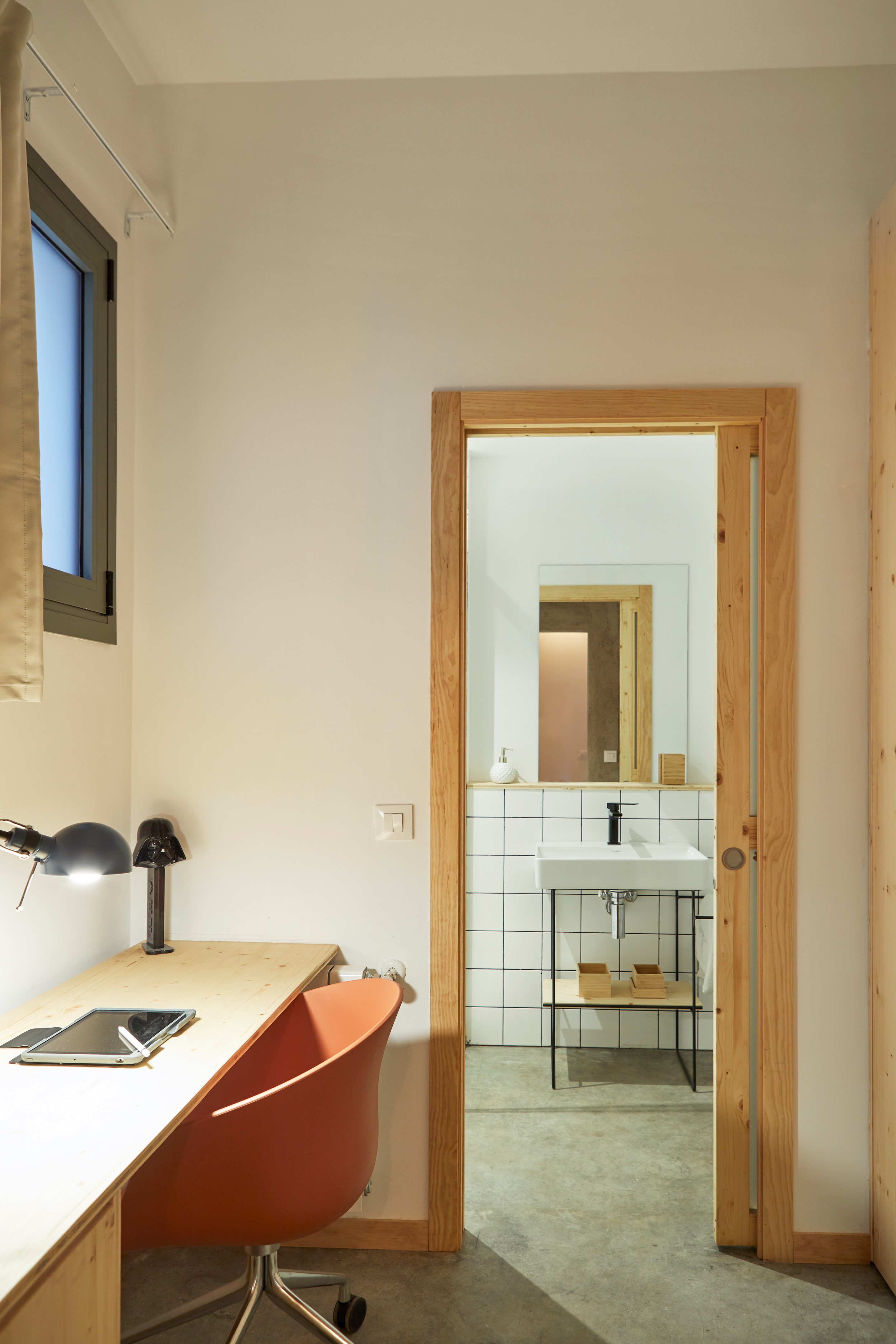 巴塞罗那共享公寓设计,打造青春活力空间-11