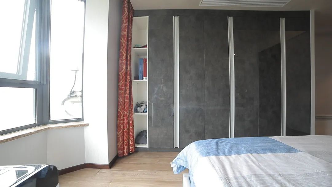 轻奢现代,三居改两居的逆袭之路-56