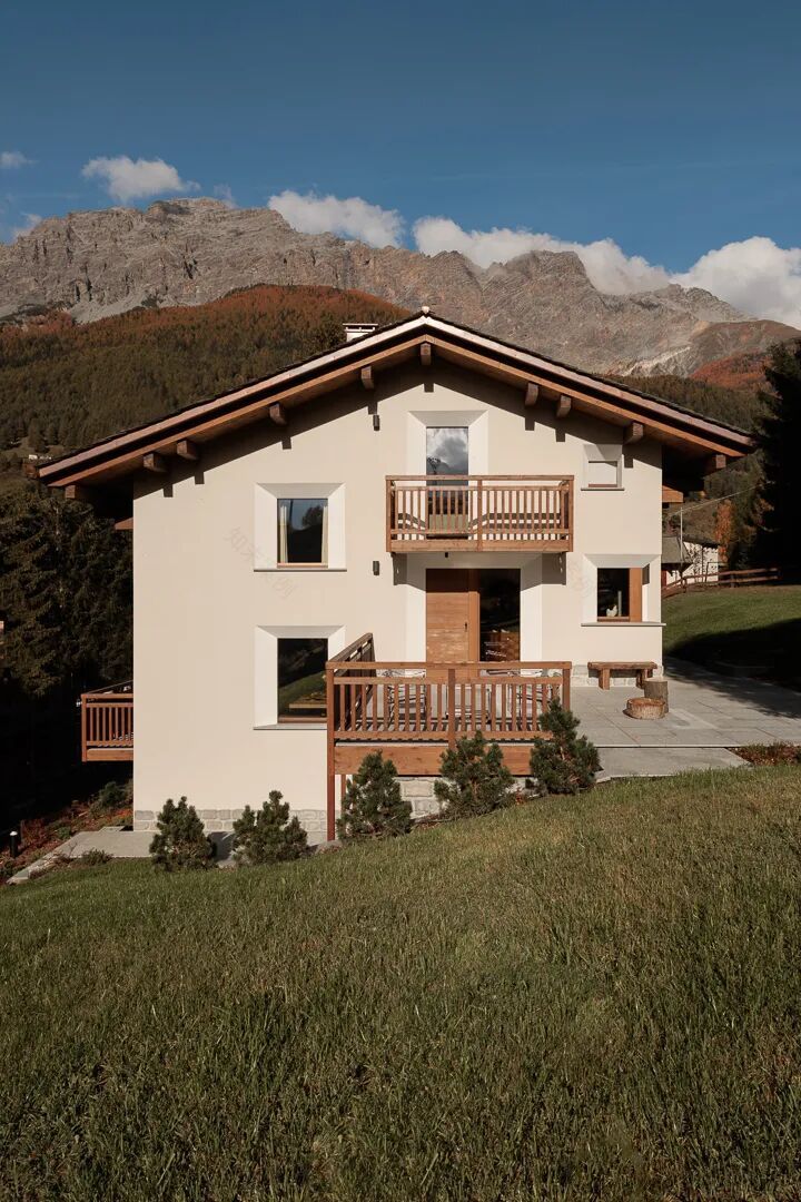 库马约尔小镇小木屋改造丨意大利丨Maison Osaïn-55