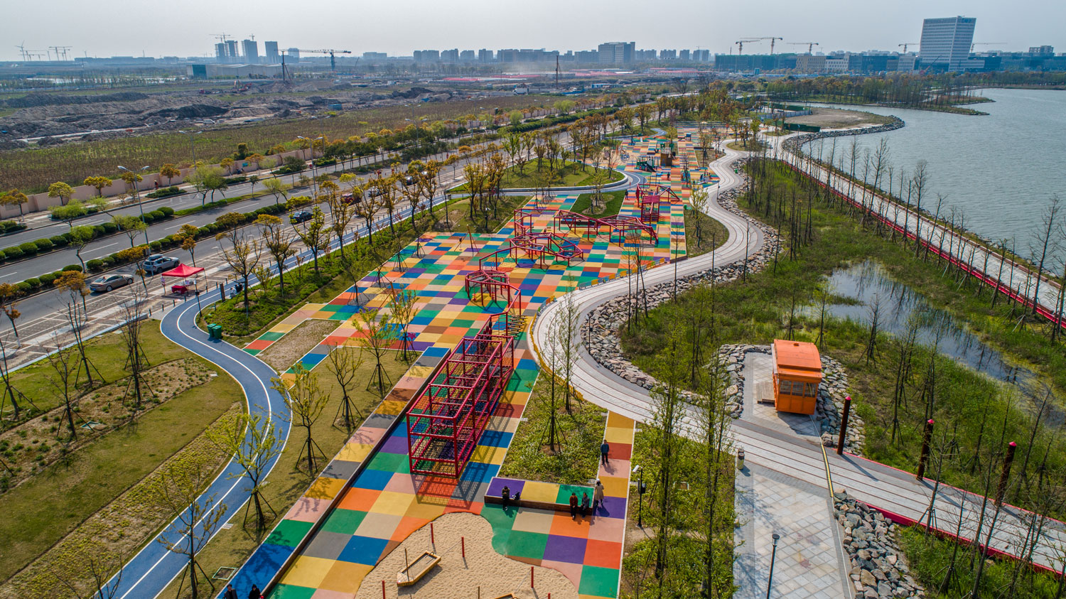 上海临港港城滴水湖绿色带线性公园-15