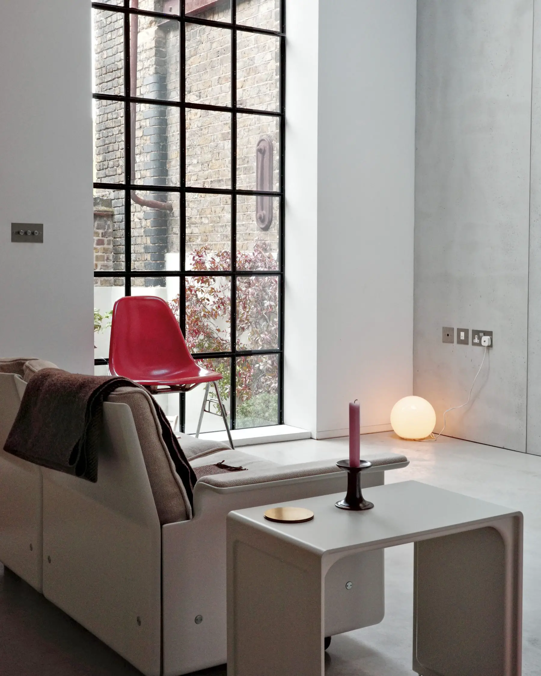 伦敦白教堂设计住宅 | 旧酒厂改造的现代简约之家-2