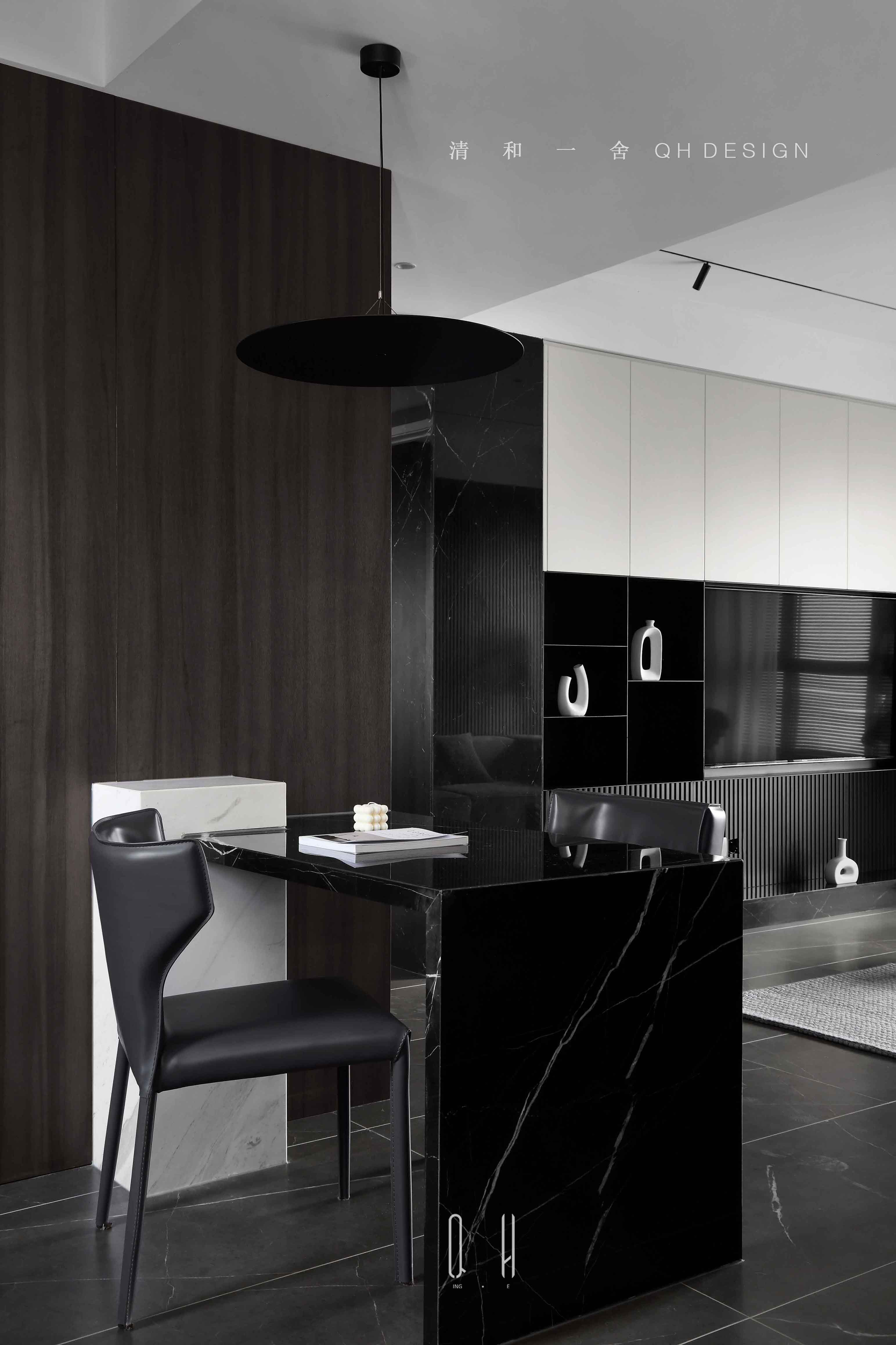 黑色百叶帘下的静谧空间丨中国天津丨Q.H DESIGN TEAM-28