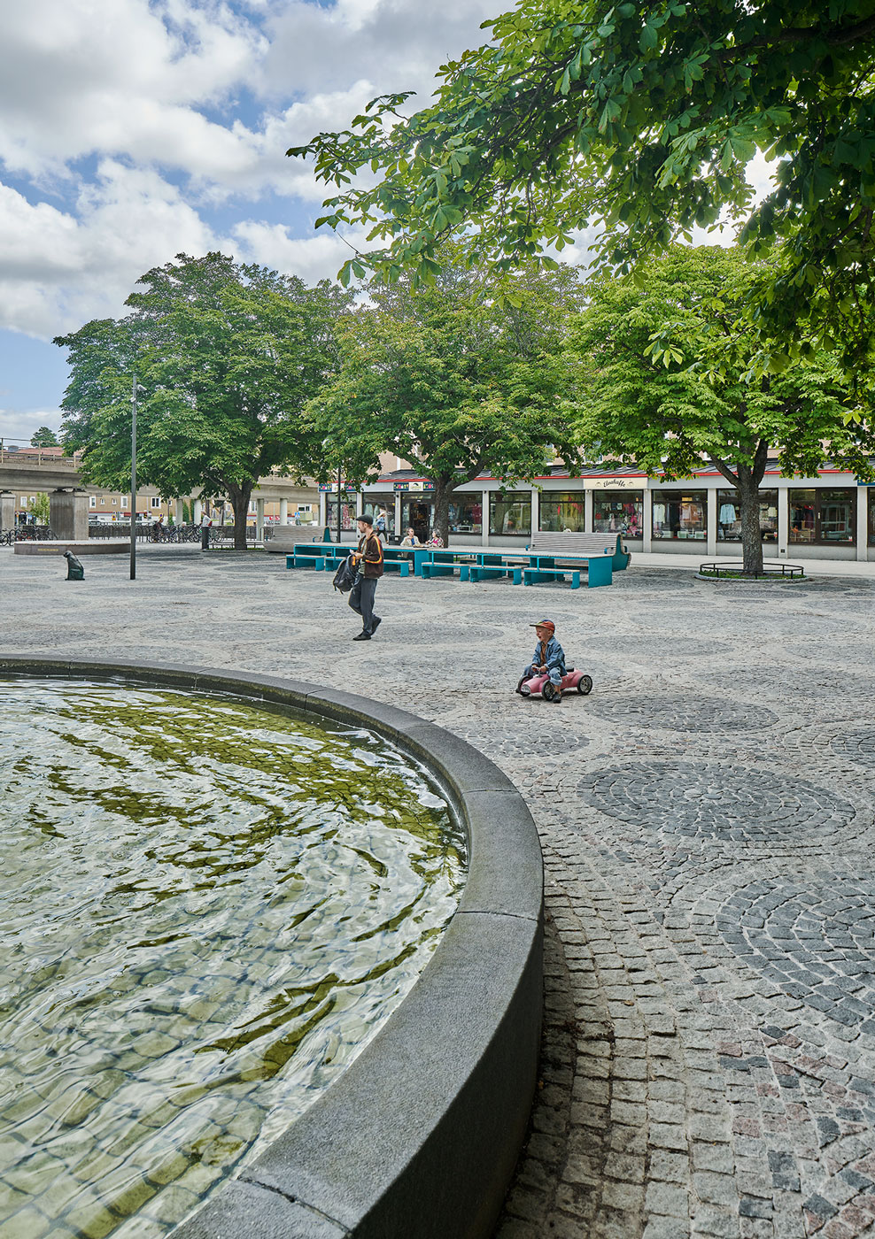 瑞典 Kärrtorp 中心广场丨瑞典斯德哥尔摩丨Nyréns Arkitektkontor-15