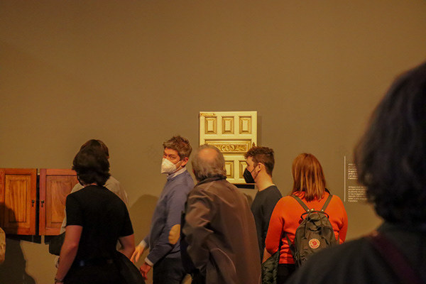 回声,一座城市的反射(注:refle·os推测应为reflejos,西班牙语反射、反响之意) -76