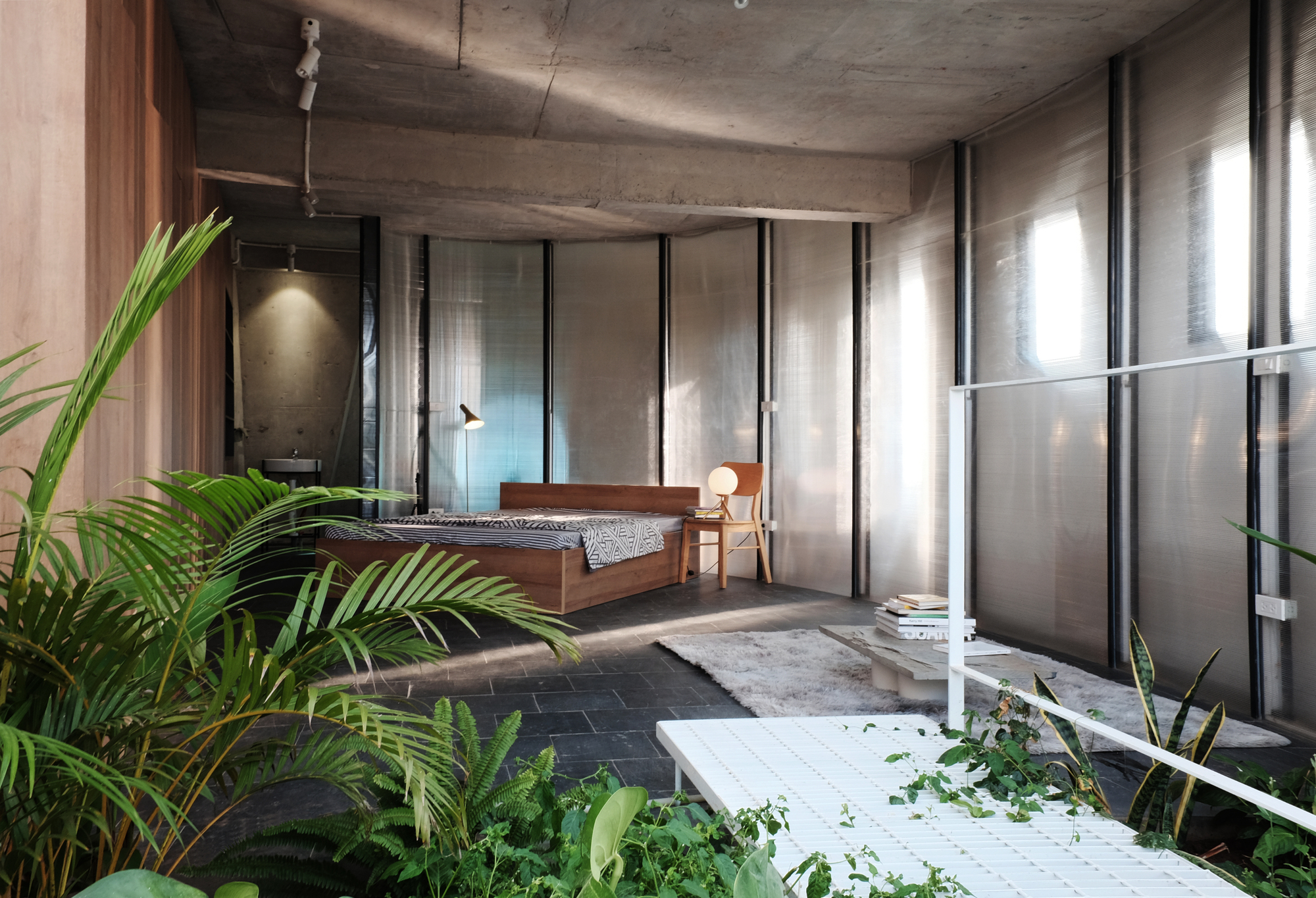 Inside Uniform House / NNA+-23